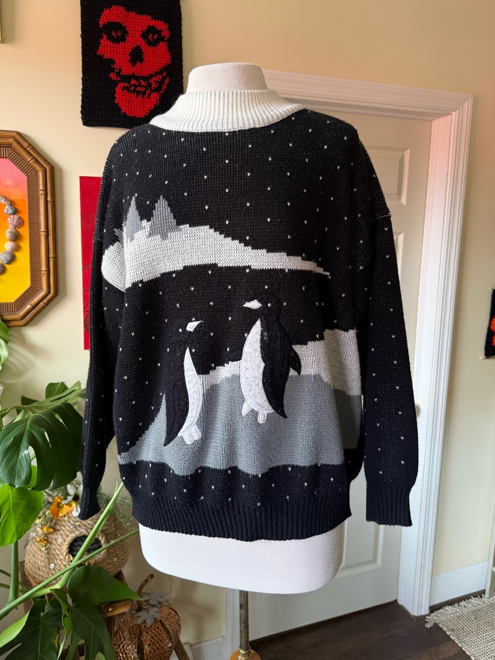 American Vintage Black and Gray Penguin Graphic Crewneck Sweater